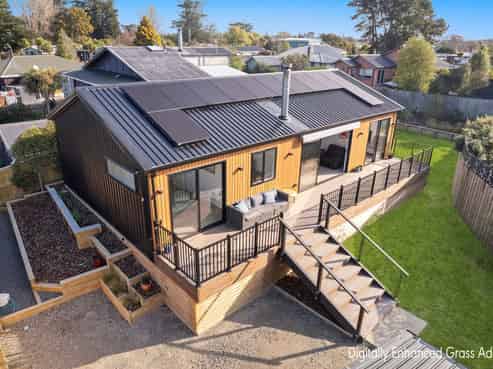 5 Beach Crescent, Waikuku Beach