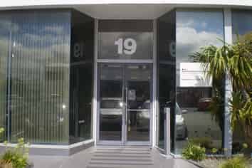 LARGE OFFICE FLOOR
