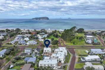 Home & Income – Lifestyle Opportunity!