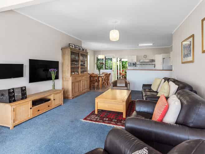 36 & 36A  Selwyn Road, Paihia