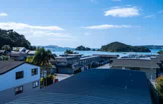 36 & 36A  Selwyn Road, Paihia