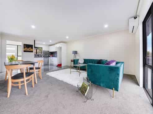 4/60 Moncrieff Avenue, Clendon Park