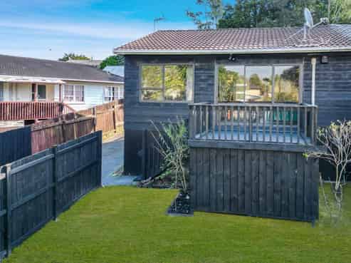 4/60 Moncrieff Avenue, Clendon Park