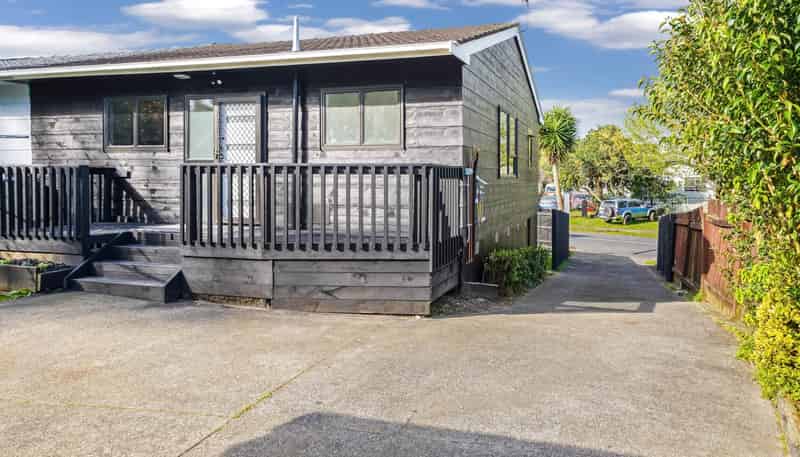 4/60 Moncrieff Avenue, Clendon Park