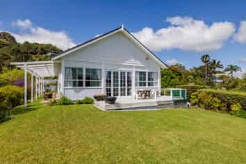 8A McKenzie Road, Whangaroa