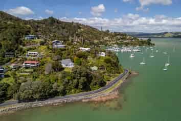8A McKenzie Road, Whangaroa