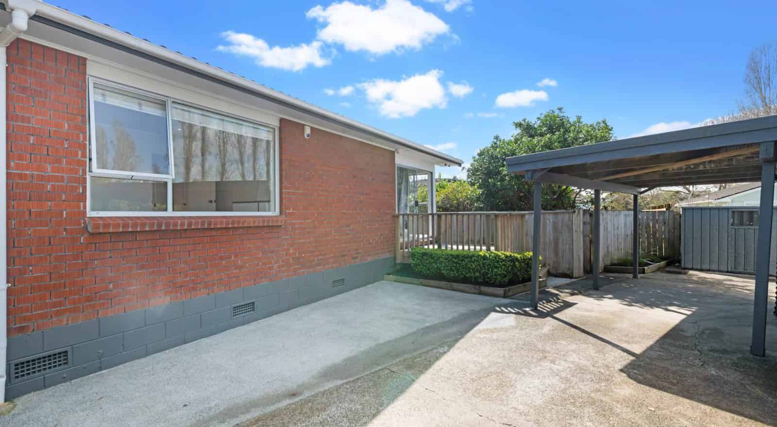 2/14 Chesley Place, Half Moon Bay, Manukau City For Sale realestate