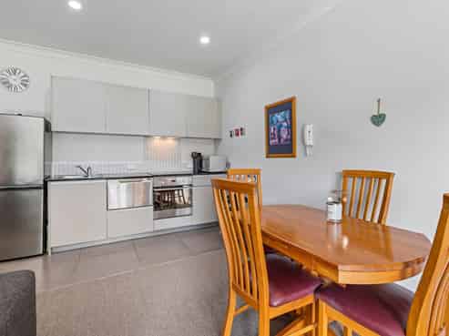 17/128 Stancombe Road, Flat Bush