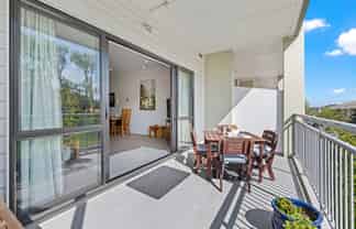 17/128 Stancombe Road, Flat Bush