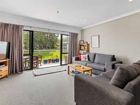 17/128 Stancombe Road, Flat Bush