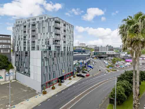 Parnell Retail - Vendor wants SOLD!