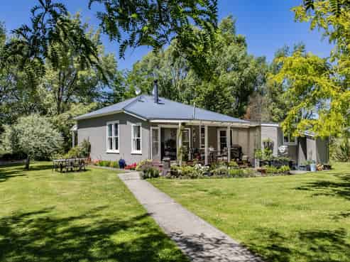 439 Lower Sefton Road, Sefton