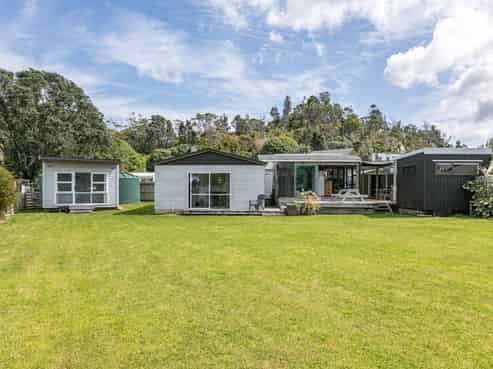30 Mako Avenue, Whiritoa