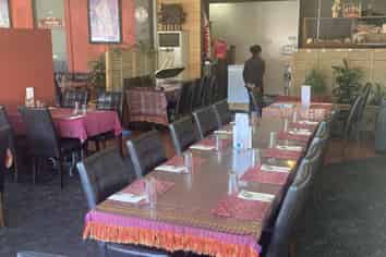 Successful restaurant business for sale