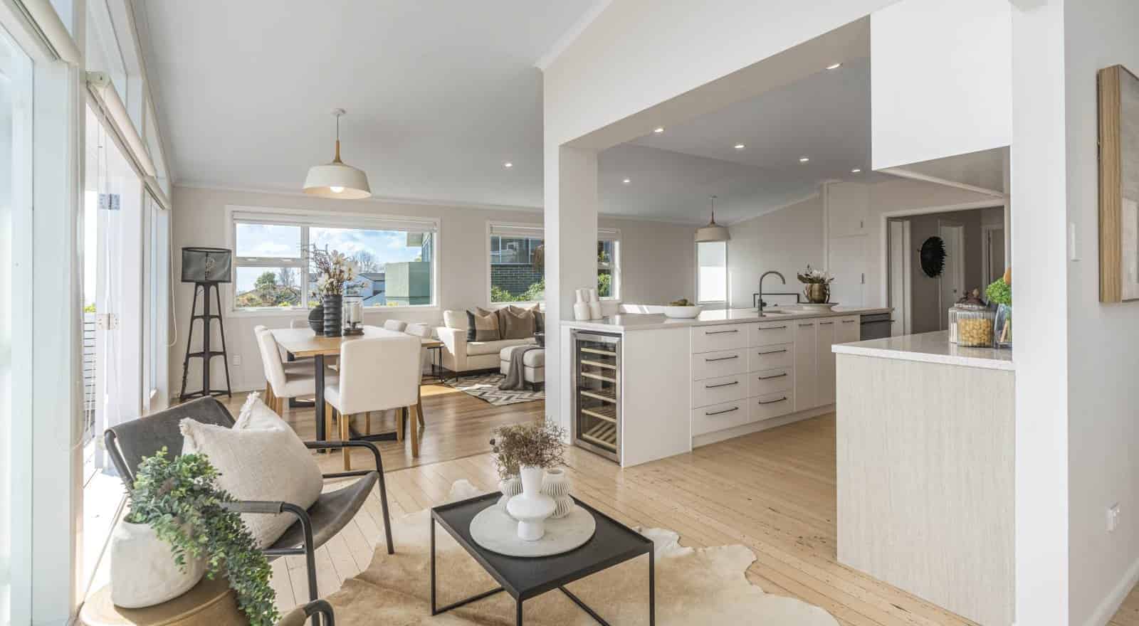 281 East Coast Road, Mairangi Bay, North Shore City For Sale