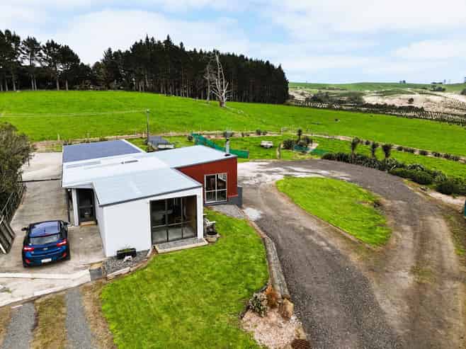 65 Proud Road, Aranga