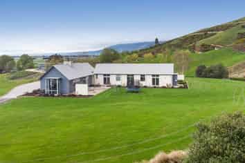 412 Outram-Mosgiel Road, North Taieri