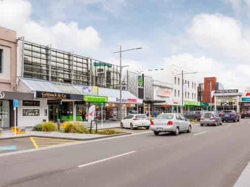 Standout Retail Investment - 8% return