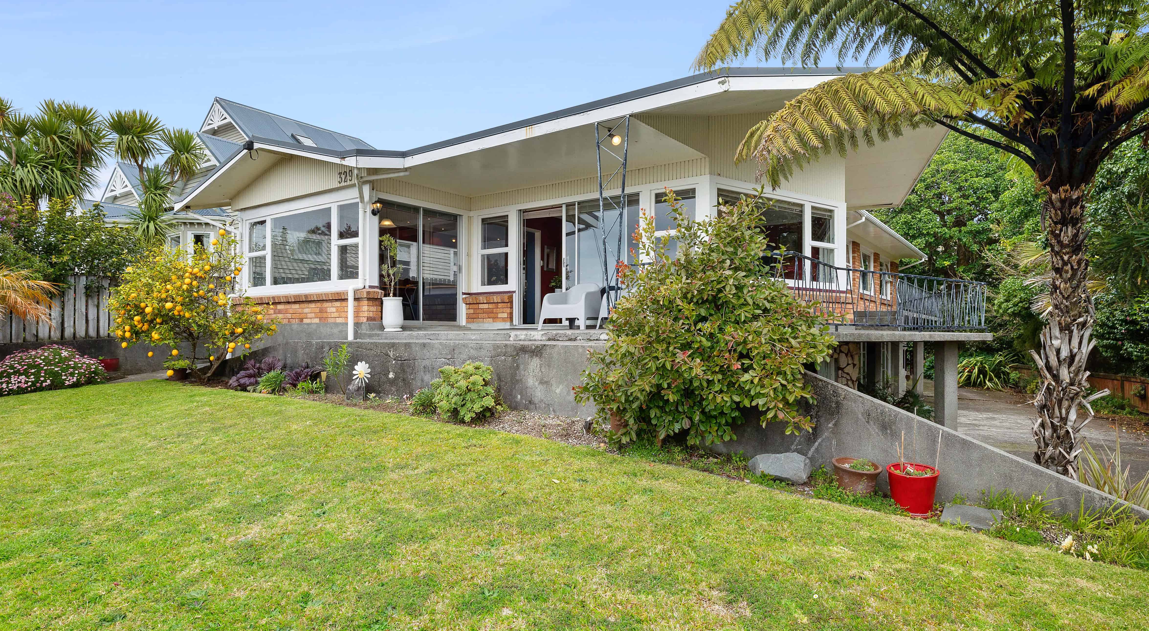 329 Devon Street West, Lynmouth, New Plymouth For Sale realestate.co.nz