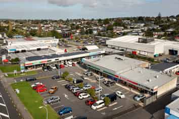 Retail for Lease in Howick