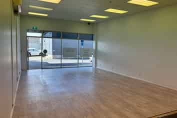 Retail for Lease in Howick