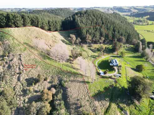 172B Kaukatea Valley Road, Okoia