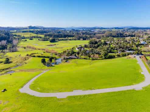  2 Waterfall Lane, Kerikeri