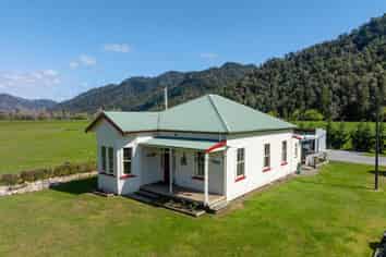2696 Kawatiri-Murchison Highway, Murchison