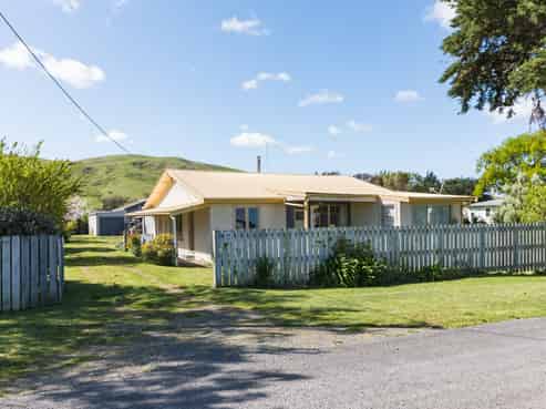 15 Keppel Street, Porangahau