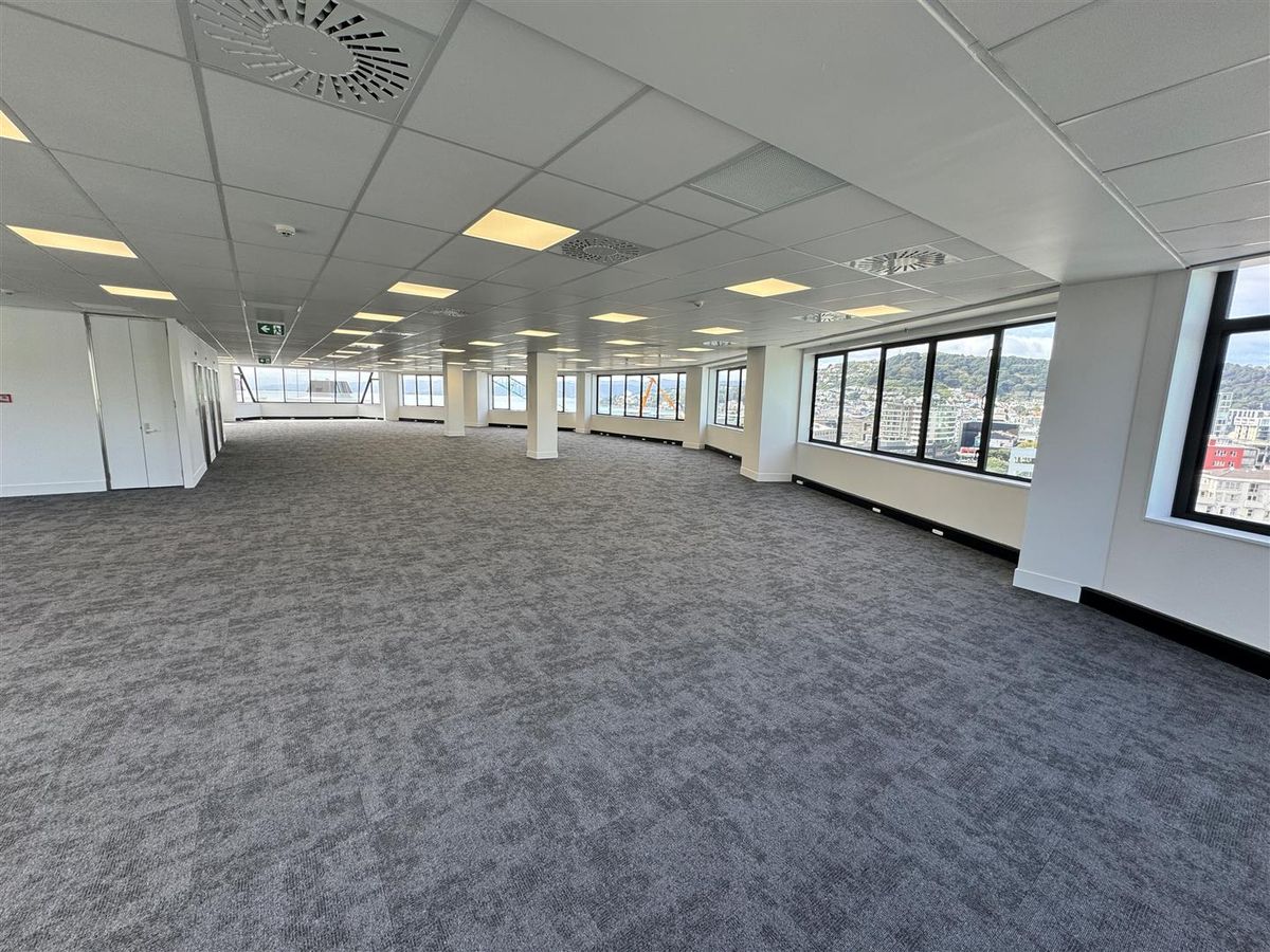 Refurbished Full Floor | Great Views - Ansicht 6
