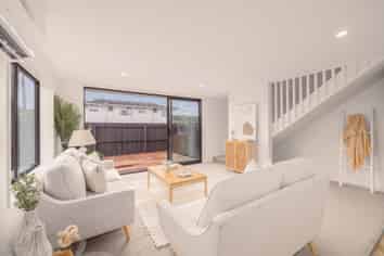 153 Springfield Road, Saint Albans