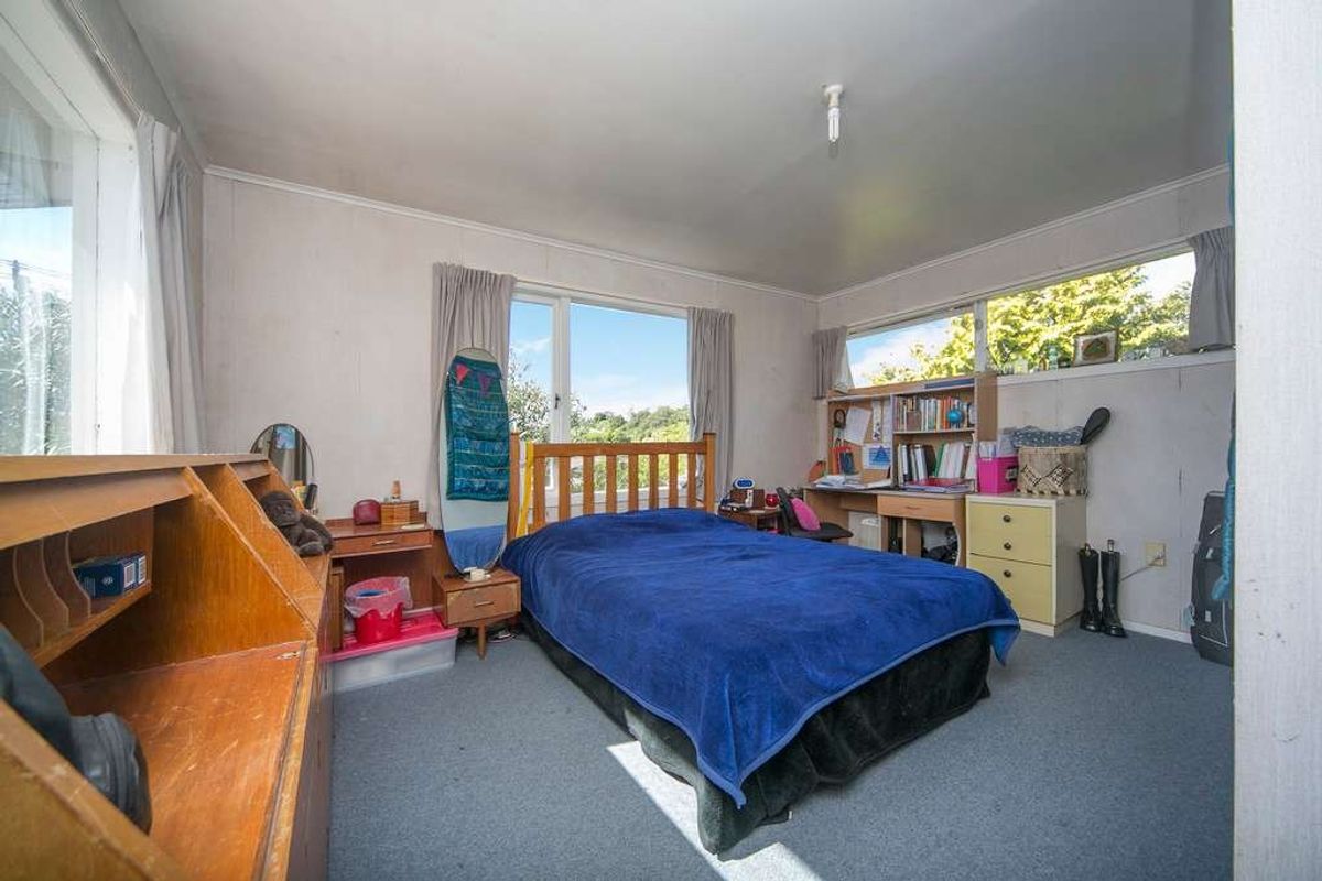 24 Evans Road, Glen Eden - View 5