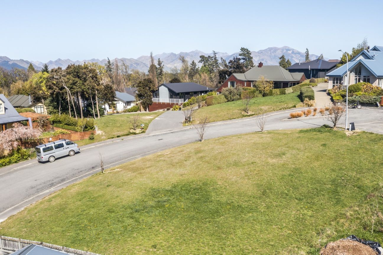 Sought-after St James Avenue! – pohled 5