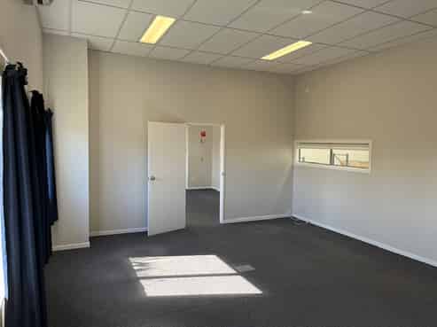 Top private office