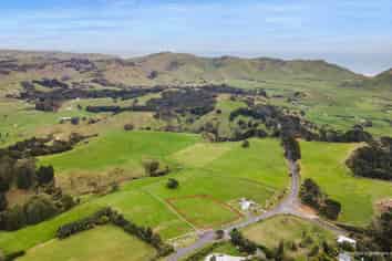 2586 Awhitu Road, Awhitu