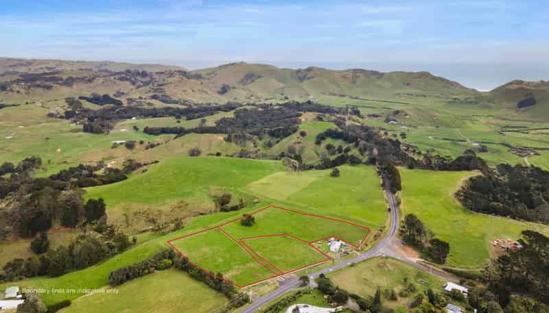 2586 Awhitu Road, Awhitu