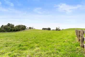 2586 Awhitu Road, Awhitu