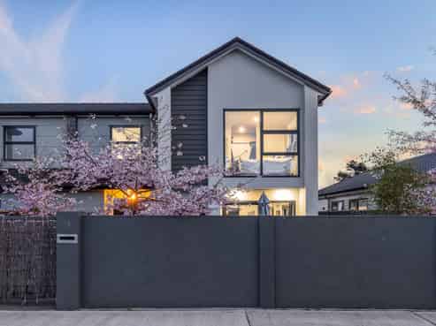 39 Karearea Avenue, Porirua