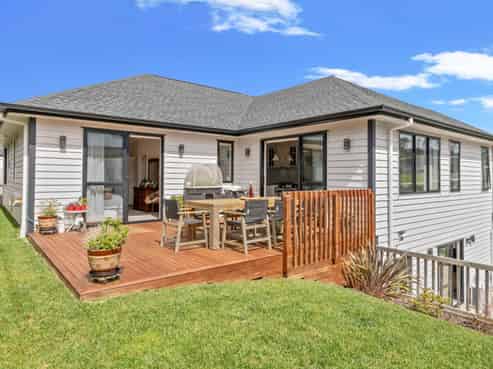 28 Celestial Crescent, Orewa