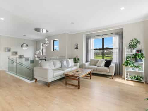 28 Celestial Crescent, Orewa