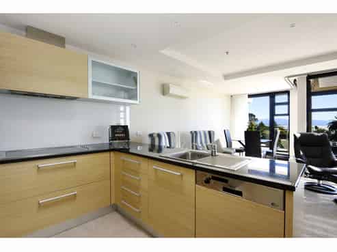 6/9 Bisley Avenue, Moana