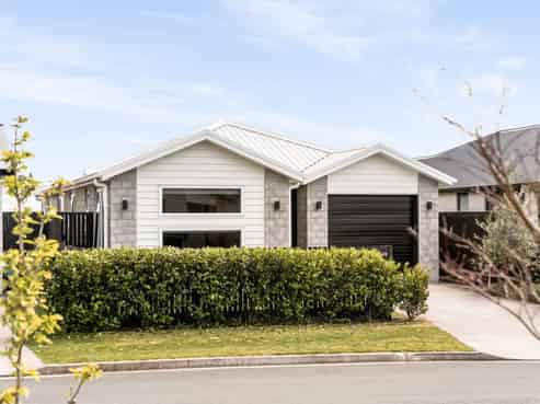 23 Tangaroa Place, Poike