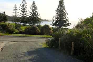 42 Hihi Beach Road, Hihi