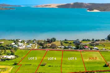 16 Koutu Point Road, OPONONI