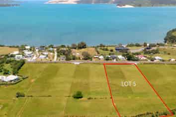 22 Koutu Point Road, OPONONI