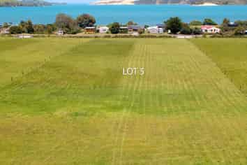 22 Koutu Point Road, OPONONI