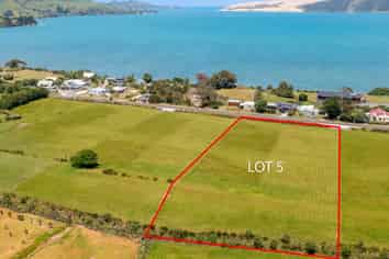 22 Koutu Point Road, OPONONI