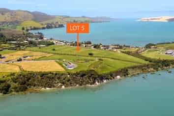 22 Koutu Point Road, OPONONI