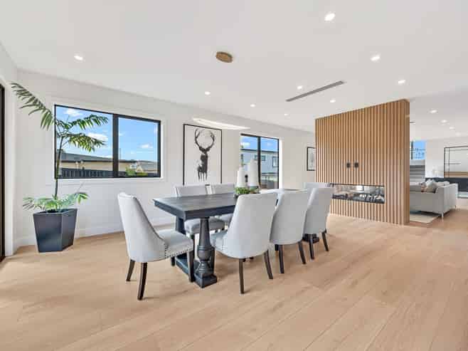 4 The Landing, Riverhead