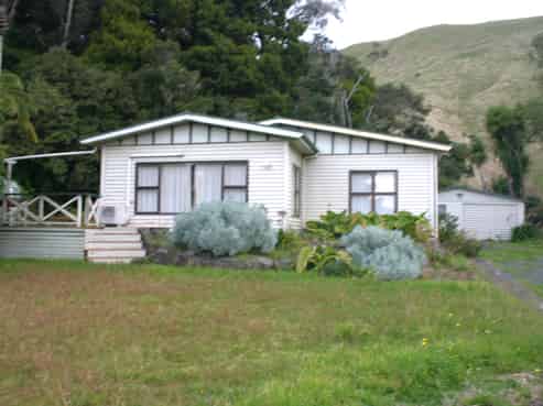 1017 Marokopa Road, Marokopa